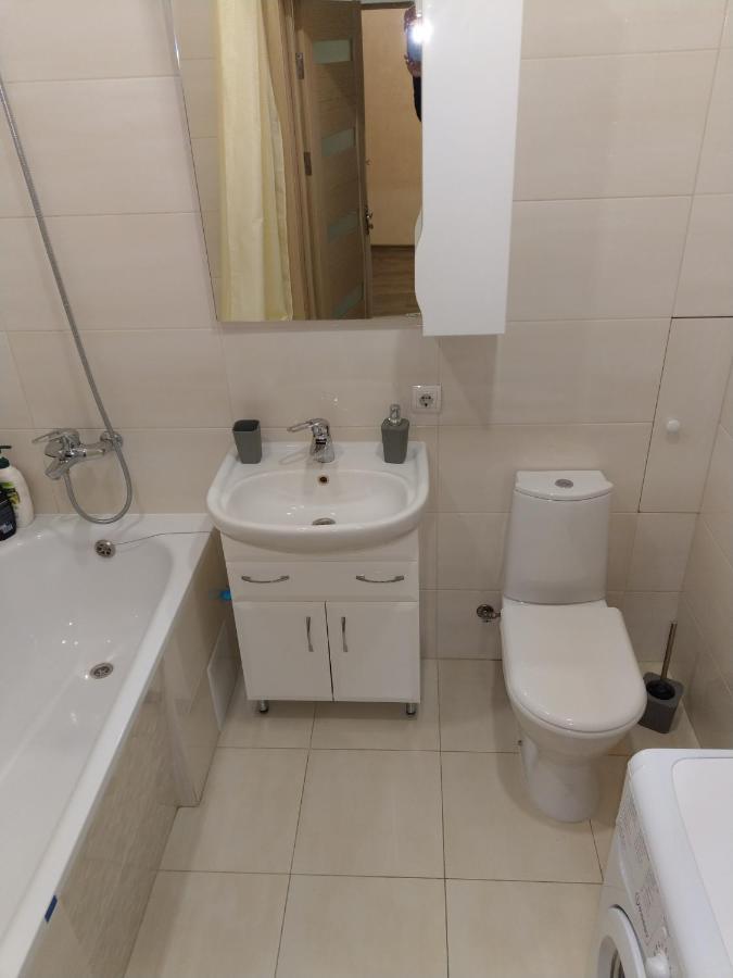 Однокімнатна Квартира В Новобудові По Мельника Rivne Esterno foto